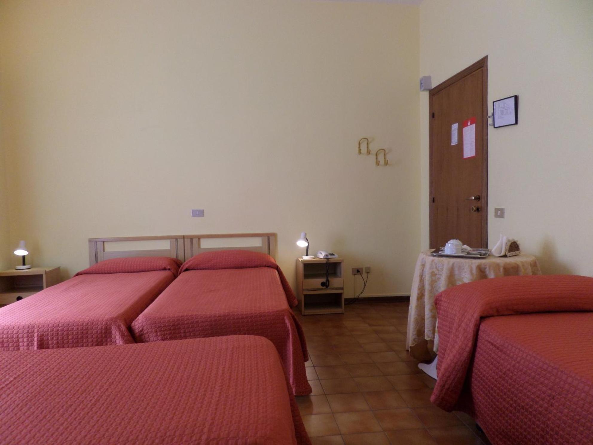 Hotel Delizia Genovese Montecatini Terme Exterior photo